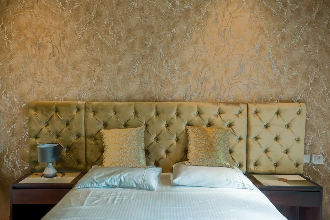 Brand New Water Front Luxury Cinnamon Suites Apartment In Heart Of Colombo City Zewnętrze zdjęcie