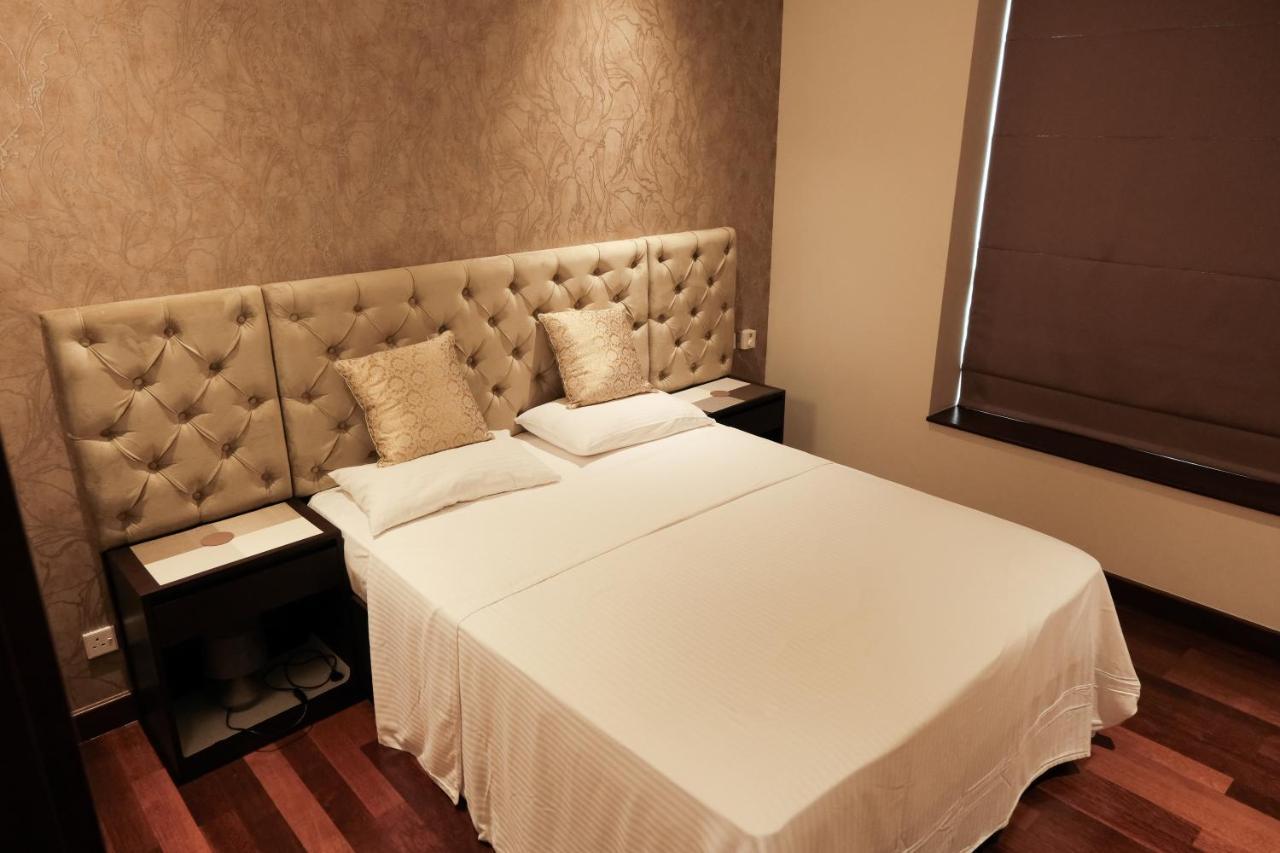 Brand New Water Front Luxury Cinnamon Suites Apartment In Heart Of Colombo City Zewnętrze zdjęcie