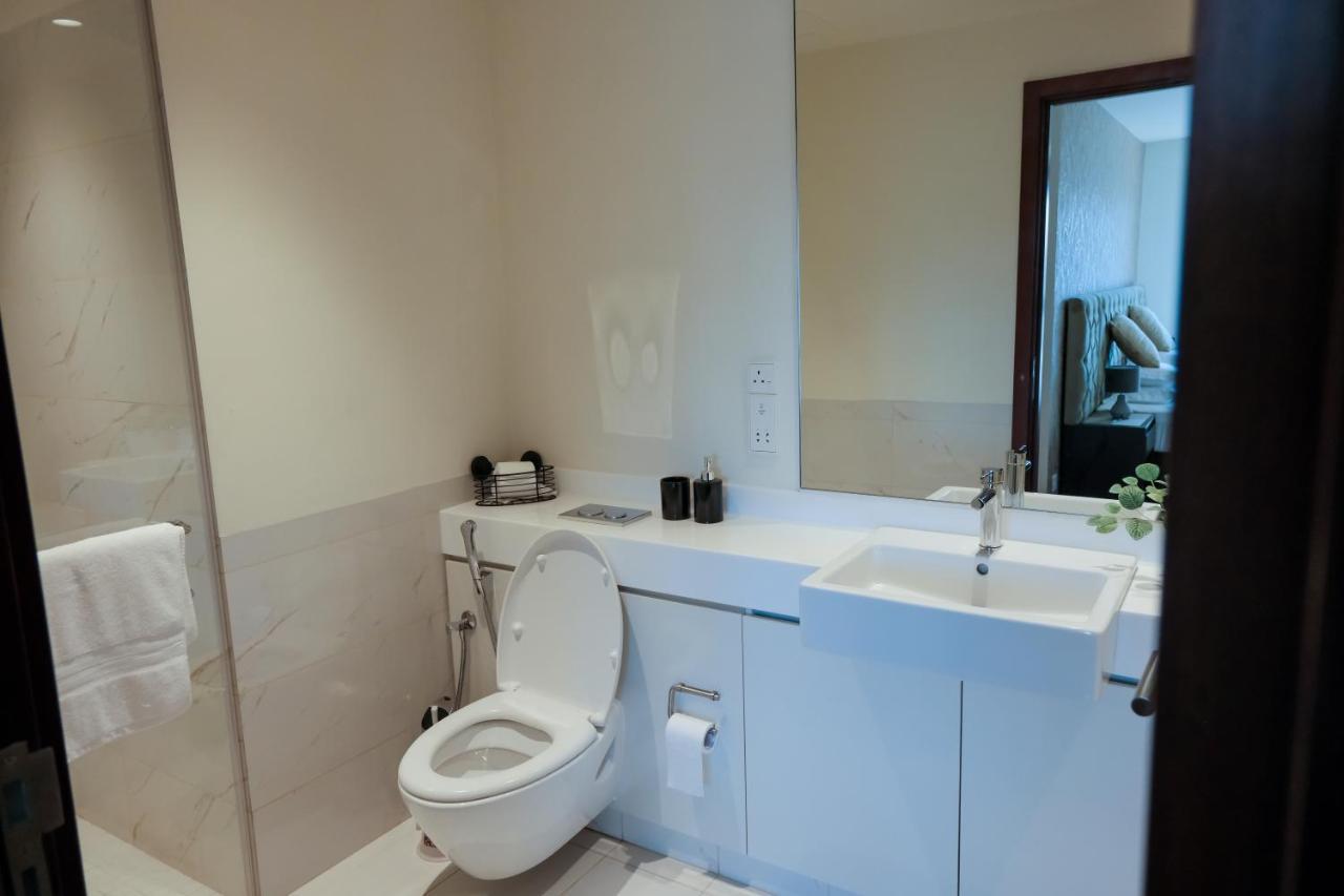 Brand New Water Front Luxury Cinnamon Suites Apartment In Heart Of Colombo City Zewnętrze zdjęcie