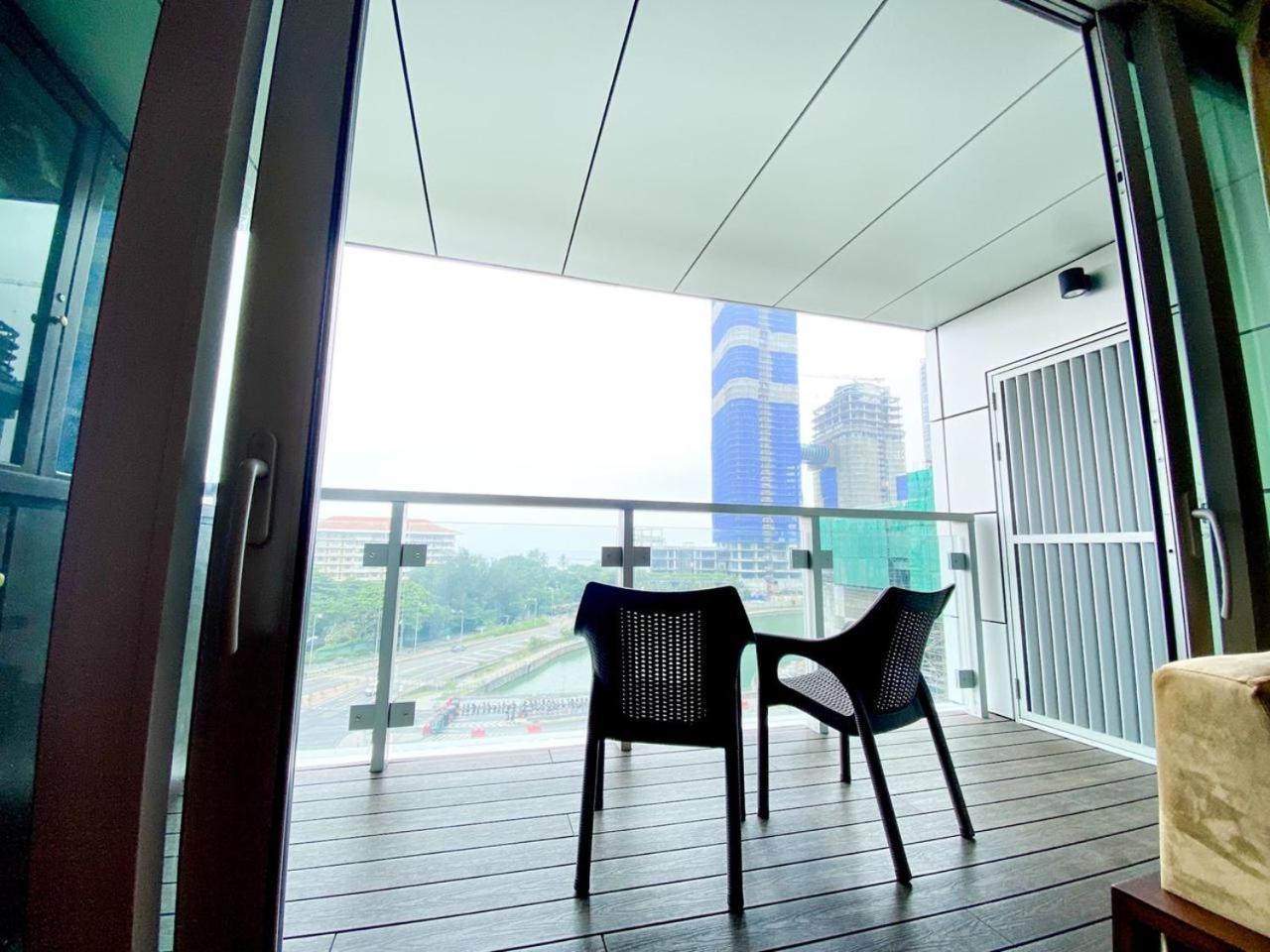 Brand New Water Front Luxury Cinnamon Suites Apartment In Heart Of Colombo City Zewnętrze zdjęcie