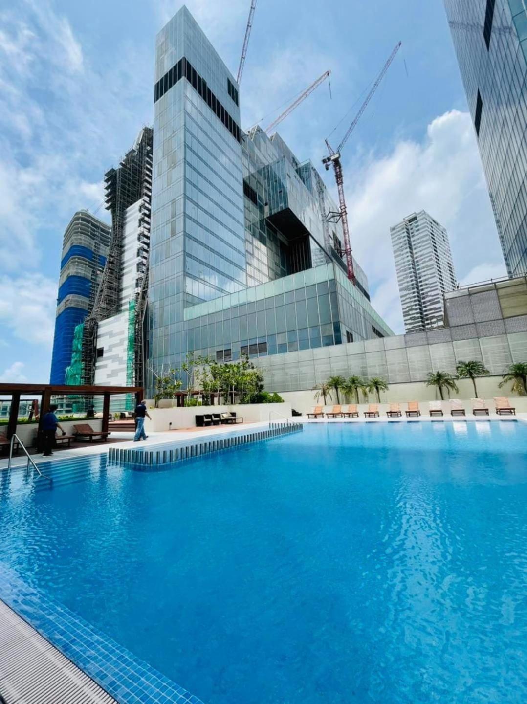 Brand New Water Front Luxury Cinnamon Suites Apartment In Heart Of Colombo City Zewnętrze zdjęcie